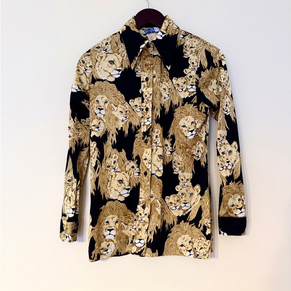 Vintage 70s Abstract Lion Print Button Up Shirt